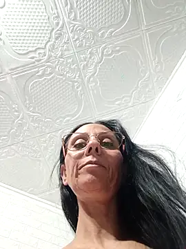 Snapshot of Ramona870 chatting on October 2025 05:04:01 PM Ramona870 online show from October 2025 05:04:01 PM