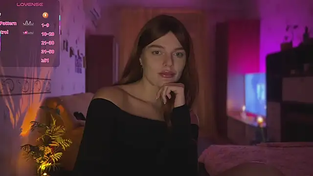 CherryRed Girl online show from October 2025 07:45:02 PM