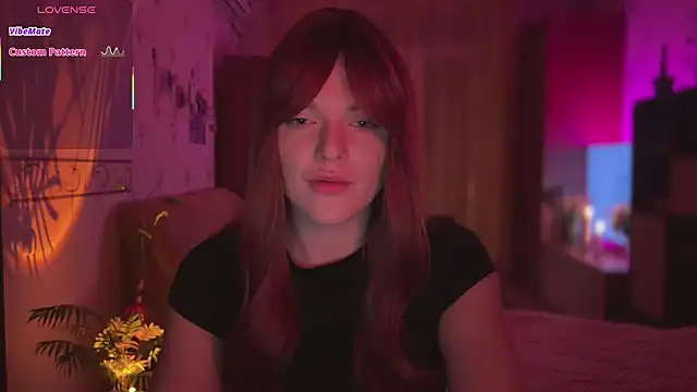 Snapshot of CherryRed_Girl chatting on May 2026 11:13:02 PM CherryRed Girl online show from May 2026 11:13:02 PM