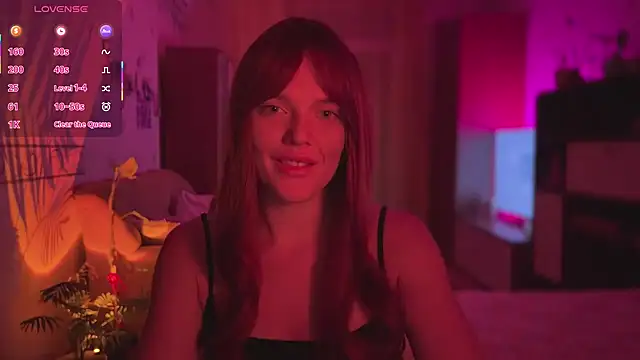 Snapshot of CherryRed_Girl chatting on July 2026 09:28:02 PM CherryRed Girl online show from July 2026 09:28:02 PM