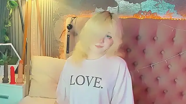 EmilyAngells online show from July 2026 11:12:02 AM
