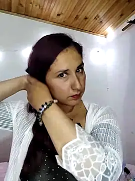 Megan-01- online show from March 2025 01:21:02 AM