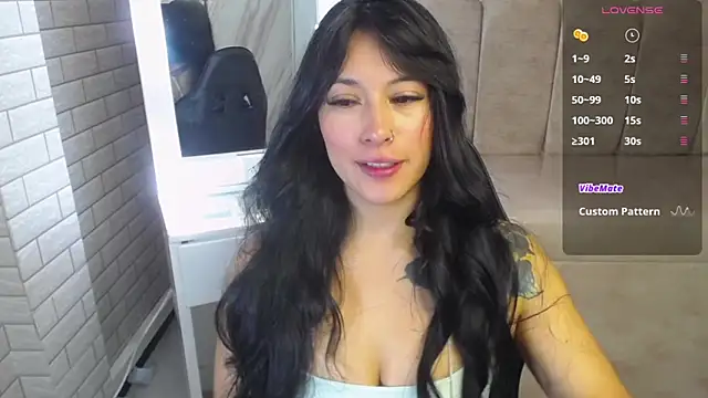 Isabella Collen v online show from March 2026 01:03:02 PM