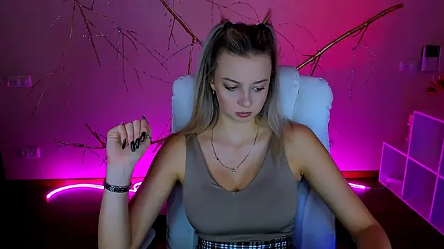 melissa richardson online show from November 2025 12:15:02 PM