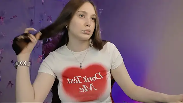 Snapshot of hazel_sullivan chatting on May 2026 08:30:01 AM hazel sullivan online show from May 2026 08:30:01 AM