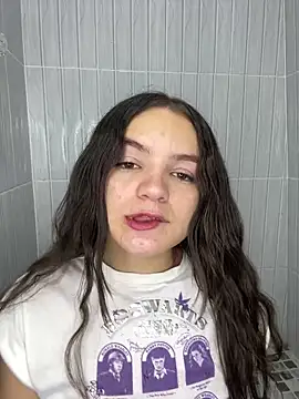 Snapshot of Agata__Rose chatting on May 2026 06:09:01 PM Agata Rose online show from May 2026 06:09:01 PM