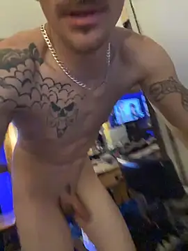 Polaroid White online show from November 2025 10:48:02 AM