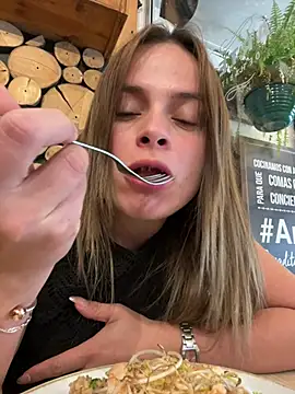 gynna kimera online show from March 2025 07:14:01 PM