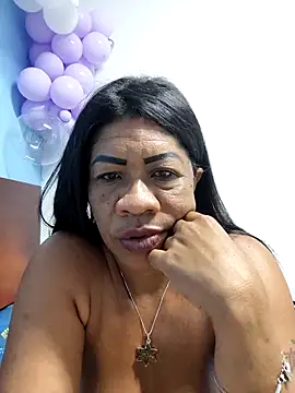 Tocameamor online show from October 2025 01:42:02 AM