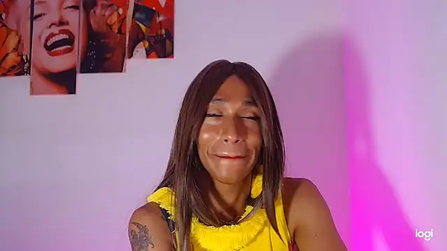 red veltet online show from October 2025 03:10:02 PM