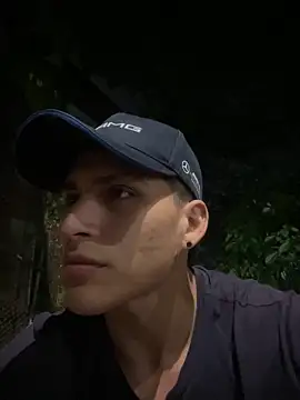 Snapshot of MaxxxSteil chatting on March 2025 11:54:01 PM MaxxxSteil online show from March 2025 11:54:01 PM