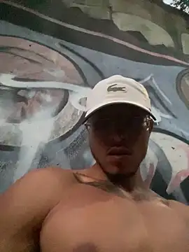 Snapshot of MaxxxSteil chatting on March 2025 11:27:02 PM MaxxxSteil online show from March 2025 11:27:02 PM