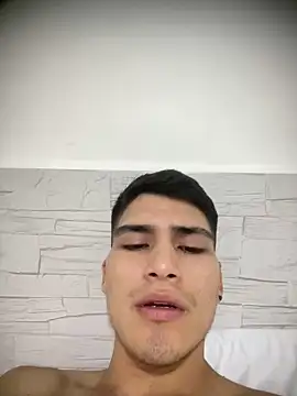 Snapshot of MaxxxSteil chatting on March 2025 03:40:01 PM MaxxxSteil online show from March 2025 03:40:01 PM