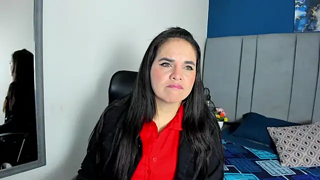 laura hotties online show from February 2026 12:53:02 PM