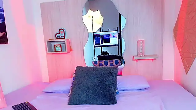 ZaraRousse online show from October 2025 03:26:02 AM