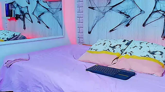 ZaraRousse online show from October 2025 03:28:02 AM