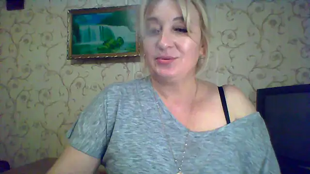 ArielXLoveresss online show from September 2025 03:01:02 PM