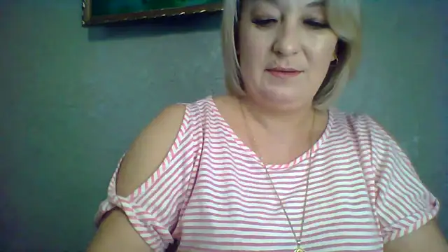 ArielXLoveresss online show from November 2025 11:03:01 AM