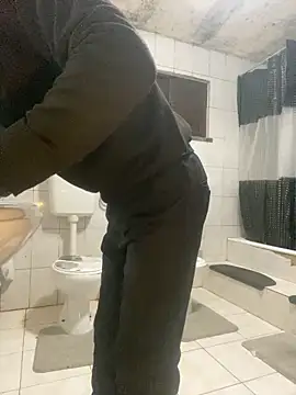 Snapshot of rogerdik76 chatting on March 2026 06:19:01 AM rogerdik76 online show from March 2026 06:19:01 AM