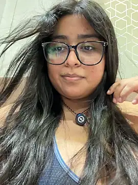 Snapshot of virginbrunette99 chatting on June 2026 04:25:01 AM virginbrunette99 online show from June 2026 04:25:01 AM