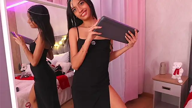 DaliaCruz online show from November 2025 06:12:01 PM