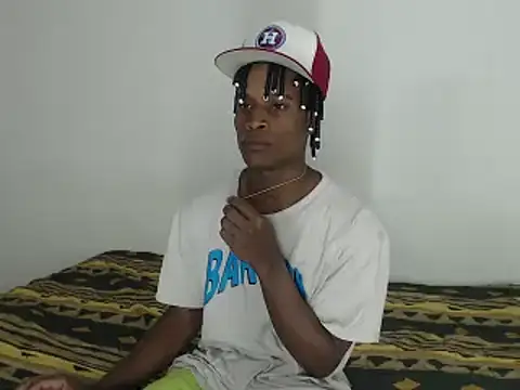 thomas love11 online show from March 2025 11:32:02 PM