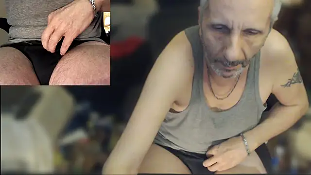 Snapshot of maxdaddy690 chatting on May 2026 08:03:02 PM maxdaddy690 online show from May 2026 08:03:02 PM