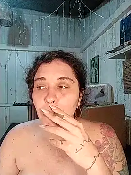 Fellyna online show from September 2025 06:40:02 PM