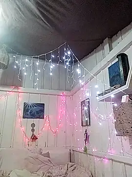 Fellyna online show from September 2025 09:14:02 PM