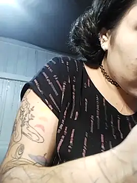 Fellyna online show from November 2025 02:21:01 AM