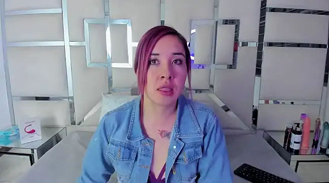 Snapshot of Celeste_X chatting on March 2025 03:40:01 AM Celeste X online show from March 2025 03:40:01 AM