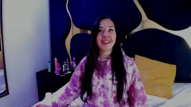 Snapshot of Celeste_X chatting on November 2025 04:44:02 AM Celeste X online show from November 2025 04:44:02 AM