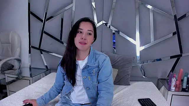 Snapshot of Celeste_X chatting on December 2025 05:26:01 AM Celeste X online show from December 2025 05:26:01 AM