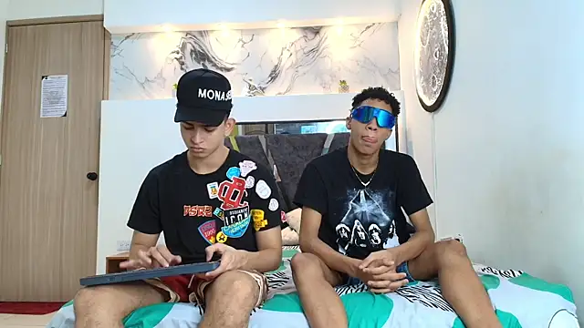 KING OFF BOYS online show from October 2025 01:25:02 PM