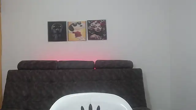 Anthonela Queen online show from March 2025 02:34:01 PM