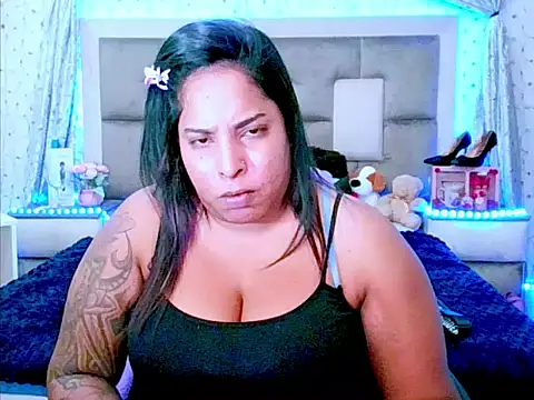 indiantopaz694u online show from September 2025 04:02:02 AM