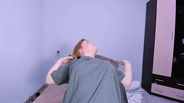 LaseyMoon online show from November 2025 01:37:01 AM