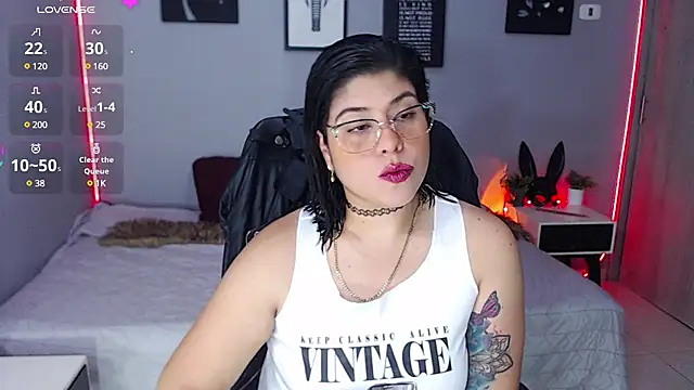 Veronika metal online show from March 2025 06:44:01 PM