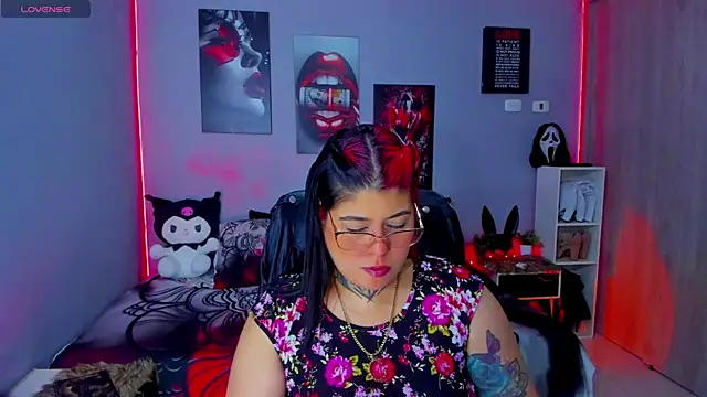 Veronika metal online show from November 2025 08:14:01 AM