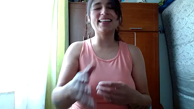 Snapshot of Escarcha-blue chatting on May 2026 09:00:02 PM Escarcha-blue online show from May 2026 09:00:02 PM