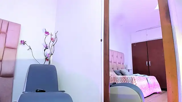 kamii arias online show from February 2026 12:04:02 PM