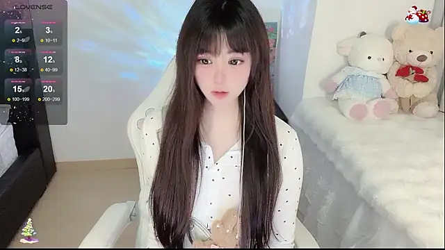 Milla-z online show from April 2026 12:35:02 PM