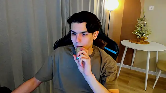 TravisRevas online show from February 2026 01:37:02 AM