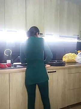 zoeylarkens online show from October 2025 01:57:02 PM