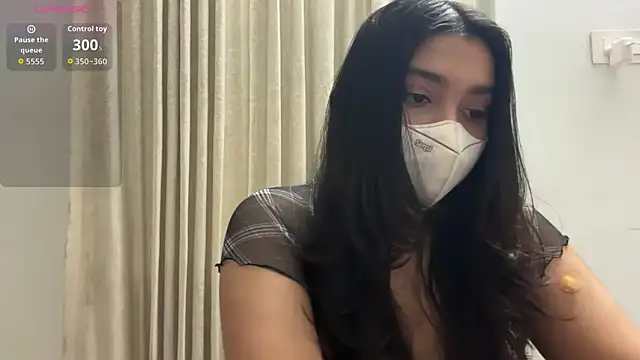 Snapshot of oviyakalra chatting on September 2025 02:26:01 AM oviyakalra online show from September 2025 02:26:01 AM