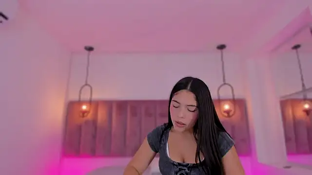 Haily b online show from February 2026 08:36:02 PM