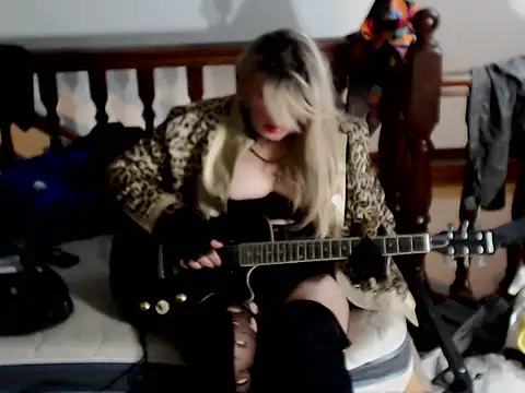 emmex671 online show from October 2025 02:29:02 PM