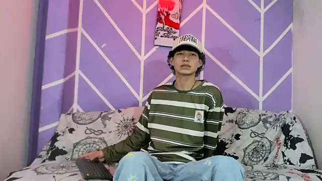 Maxxi hot23 online show from September 2025 07:29:01 PM