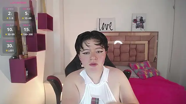 safyka online show from October 2025 02:52:01 AM