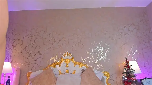 ScarlettWallace online show from December 2025 08:39:01 PM